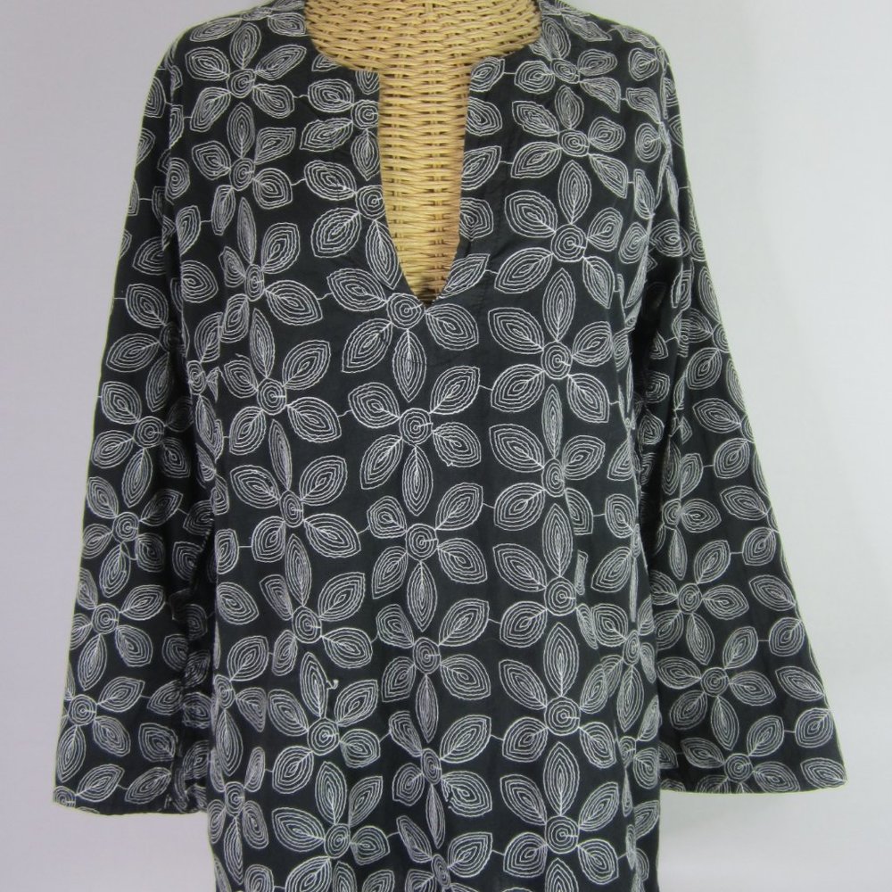 Vtg Serene S Black White Floral Embroidered Tunic